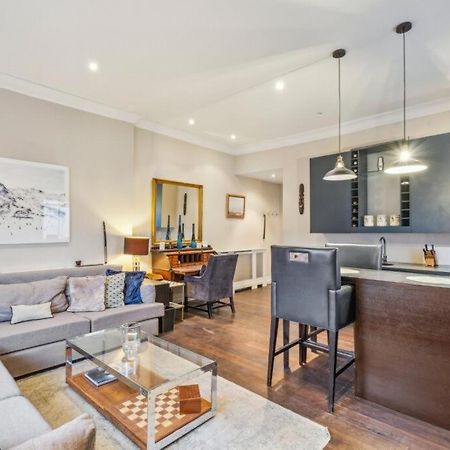 Charming And Full Of Character Apartment London Ngoại thất bức ảnh