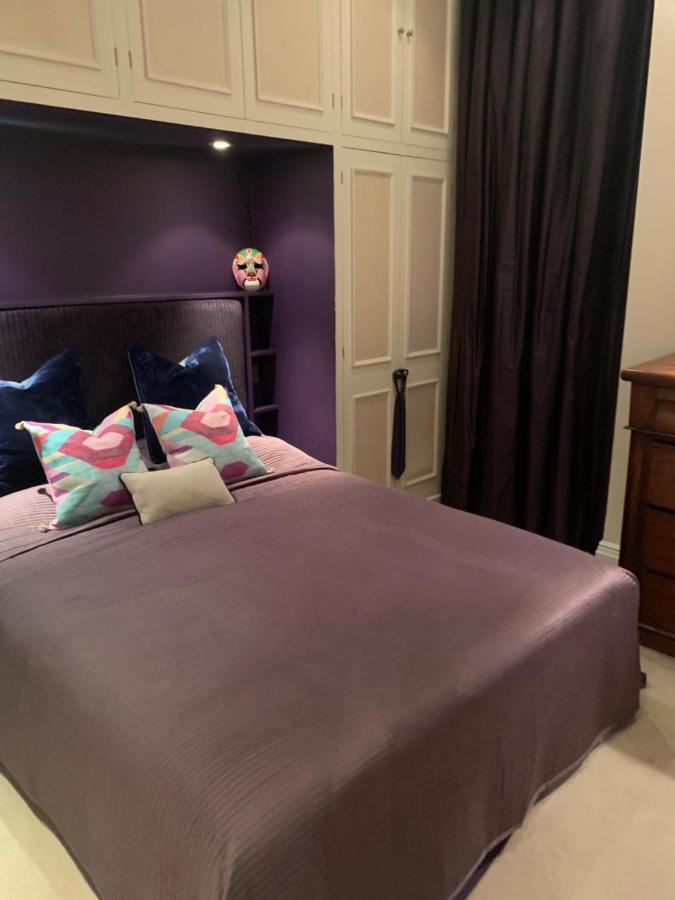 Charming And Full Of Character Apartment London Ngoại thất bức ảnh