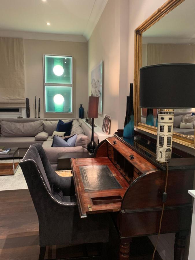 Charming And Full Of Character Apartment London Ngoại thất bức ảnh