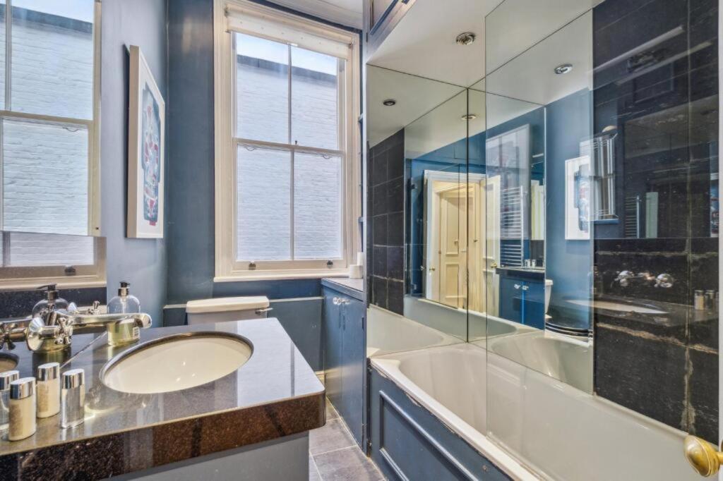 Charming And Full Of Character Apartment London Ngoại thất bức ảnh